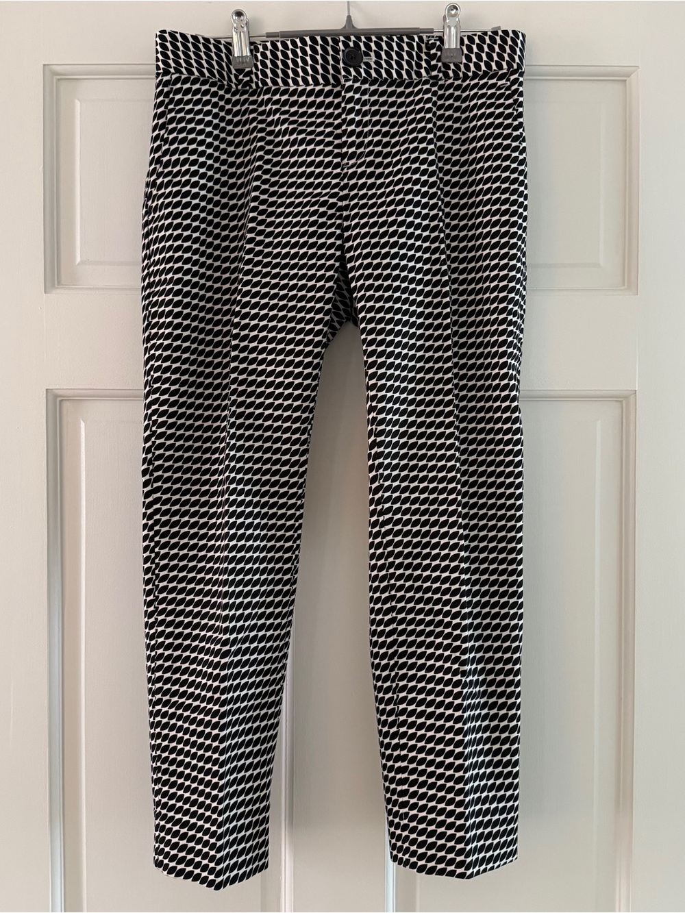 Banana Republic Black and White Leaf Print Pants